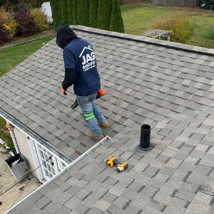 Roofing in Hazel Park, MI